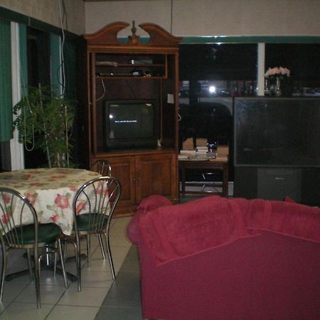 Executive Inn & Suites - オーガスタ エクステリア 写真